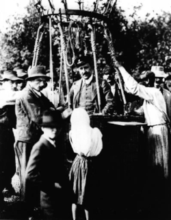 Victor Hess em seu balão